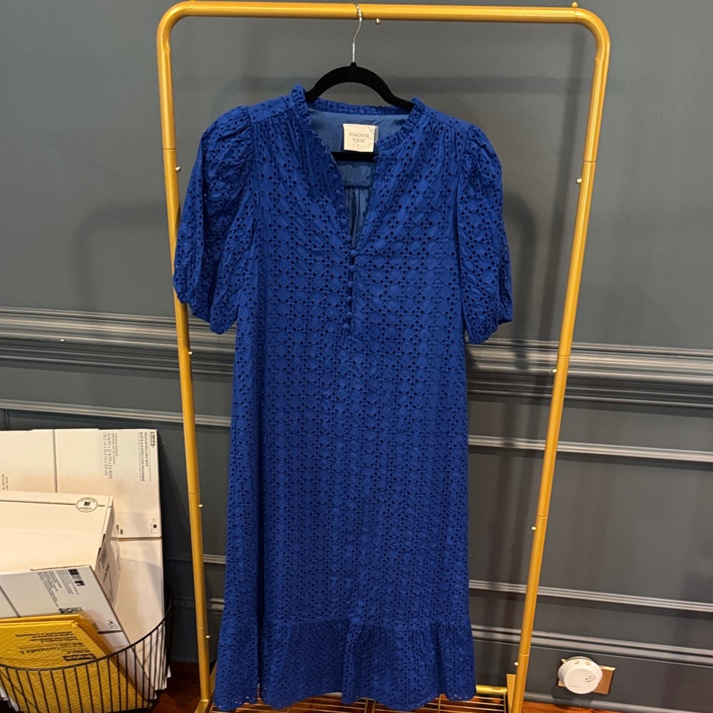 Elegant Blue Midi Dress